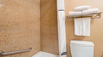 Best Western Plus Newport Mesa Inn